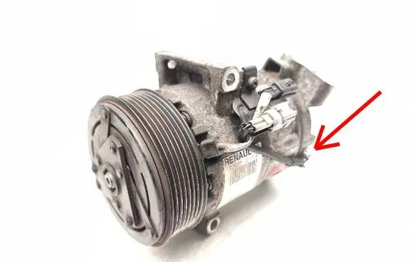 Renault Clio IV Air conditioning (A/C) compressor (pump) 926000217R