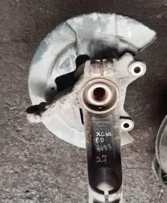 Volvo XC60 Front wheel hub 7G913K170