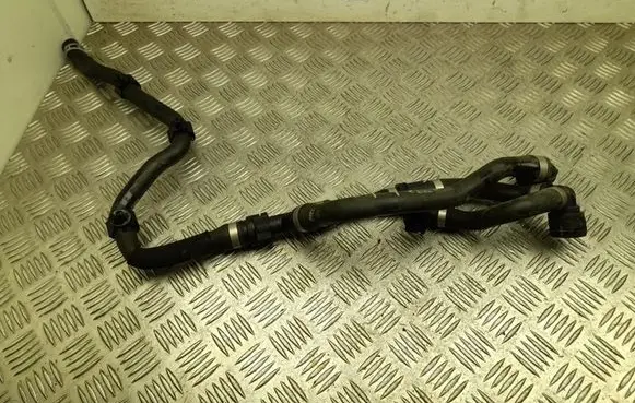 BMW i4 Engine coolant pipe/hose 9475683