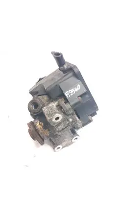 Mercedes-Benz E W211 Power steering pump A0024667401 0024667401