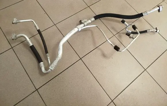Air conditioning (A/C) pipe/hose