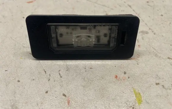 BMW 3 E90 E91 Number plate light 7193293