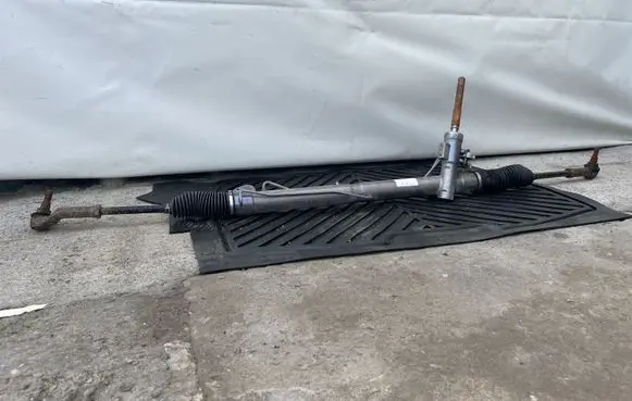 Volvo V70 Steering rack 31329870 D30244 10L23N7133