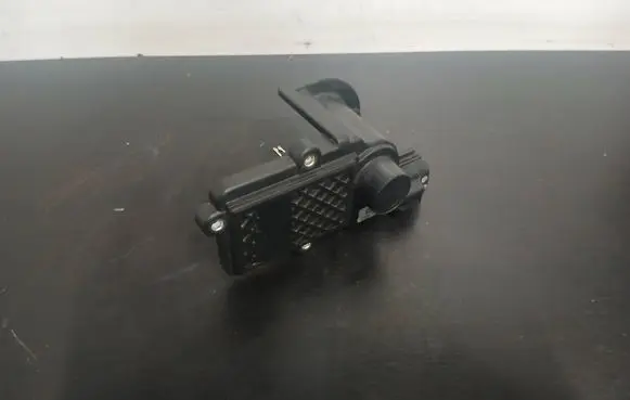 Volvo V70 EGR valve 0057504