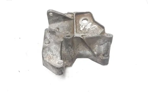 Volvo S80 Engine mounting bracket 6G926F030BA 30631951
