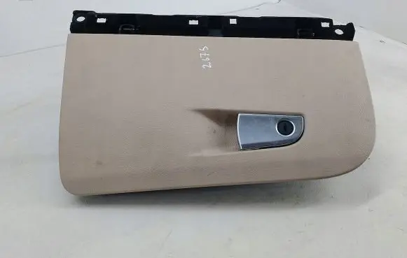 Alfa Romeo Giulia Glove box 015613913600