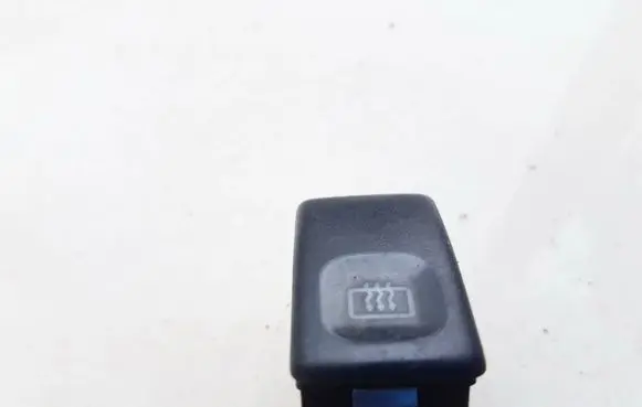 Windscreen/window heater switch