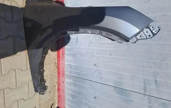Lexus RX V Fender