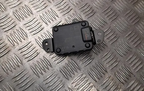 Lexus LBX Distronic sensor radar 8821048150