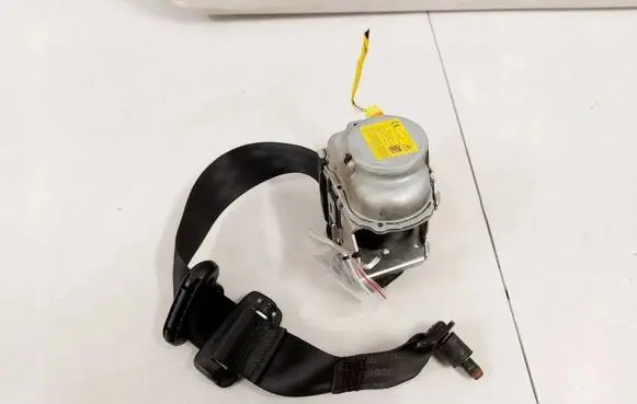 Fiat 500X Rear seatbelt 07356119530