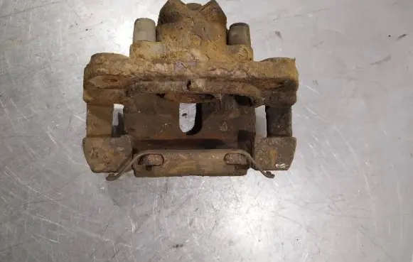 BMW X3 E83 Front brake caliper