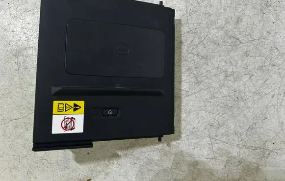 Toyota Corolla Cross Wireless charging module 861C016030 504043 10R0615498