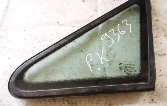 Seat Alhambra (Mk1) Front triangle window/glass as2