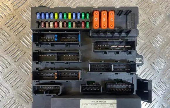 Opel Signum Fuse box set 13205781 519169007 00005280