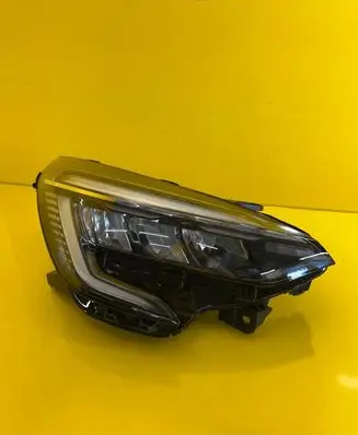 Renault Clio V Headlight/headlamp 260104922R