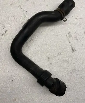 Volkswagen PASSAT B5 Engine coolant pipe/hose 8D0121101AD