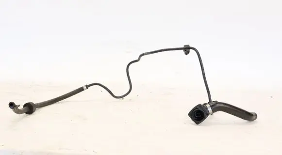 Engine coolant pipe/hose