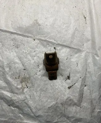 Mitsubishi L200 other engine part