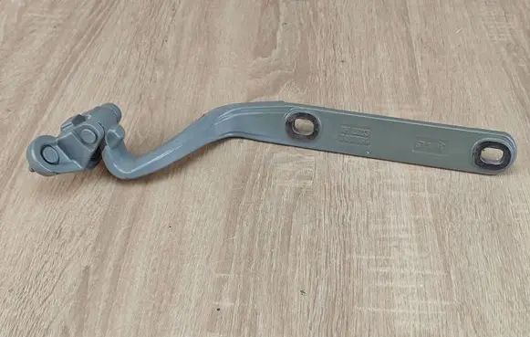 Tailgate/trunk/boot hinge
