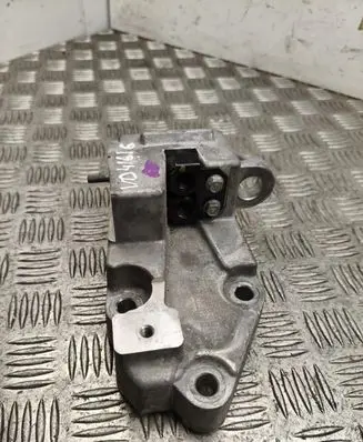 Hyundai Kona II Engine mounting bracket