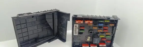 Volkswagen PASSAT B6 Fuse box set 3C0937125 63592777 P0LAN