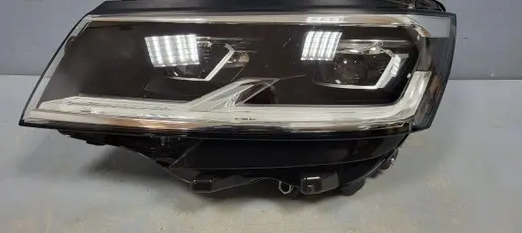 Volkswagen Multivan T6 Headlight/headlamp 7L2941035E