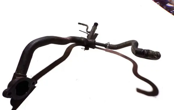 Nissan X-Trail T30 Engine coolant pipe/hose