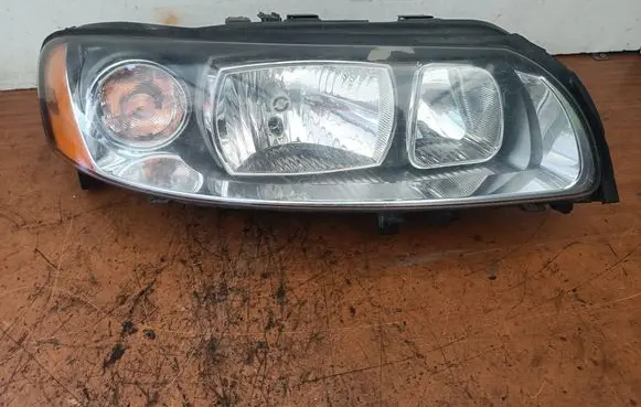 Volvo V70 Headlight/headlamp 30698836 89900266 92004V70