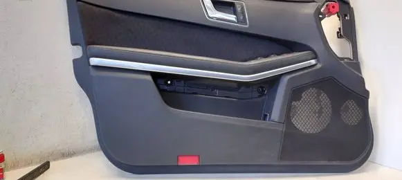 Mercedes-Benz E W212 Front door card panel trim A2127600161 2127600161