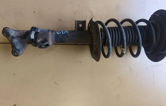 Mercedes-Benz E W212 Front shock absorber with coil spring A2123200438