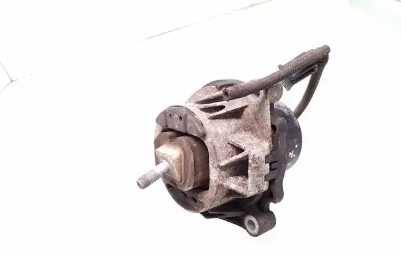 BMW 1 F20 F21 Engine mount bracket 6859407