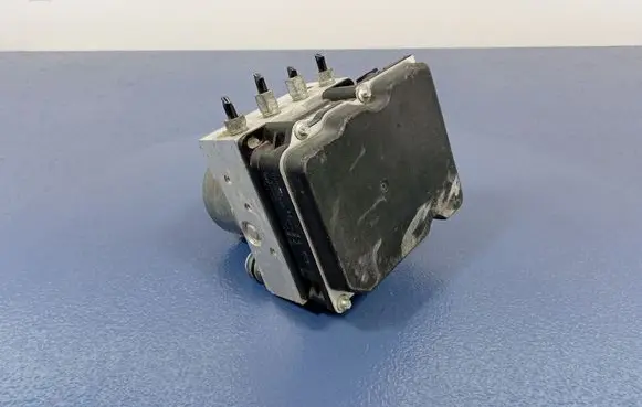 Infiniti G37 ABS Pump 0265251601