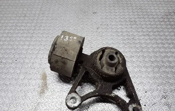Land Rover Freelander Rear differential/diff mount bracket 
