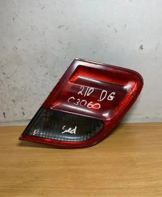Mercedes-Benz E W210 Rear/tail lights A2108208664 C3060