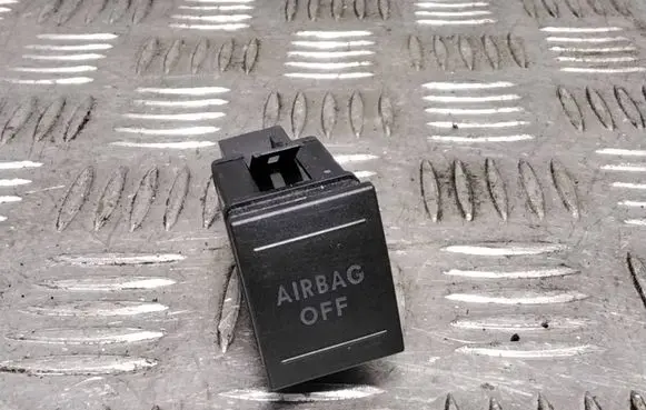 Volkswagen Polo IV 9N3 Passenger airbag on/off switch 6Q0919235B