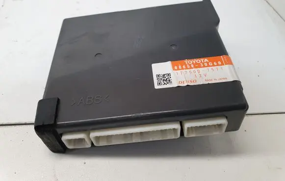 Lexus IS 220D-250-350 Other control units/modules 8865030G60 1776007571
