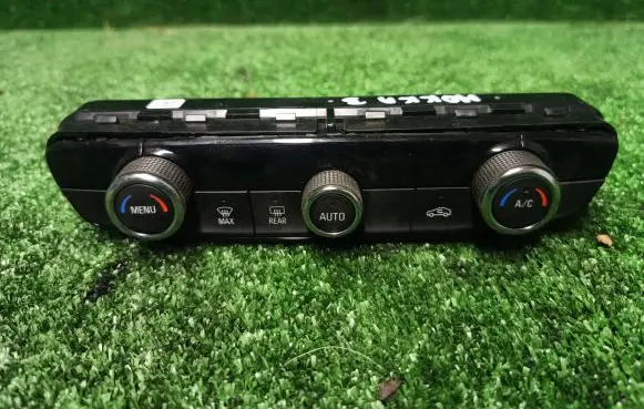 Opel Mokka B Climate control unit 9842665880