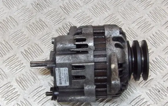 Mitsubishi Pajero Sport I Generator/alternator MD366052