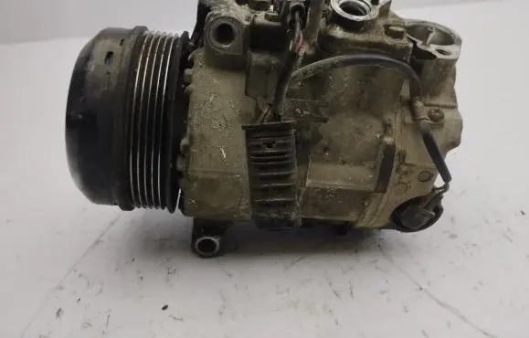 Mercedes-Benz C W204 Air conditioning (A/C) compressor (pump) A0008302700