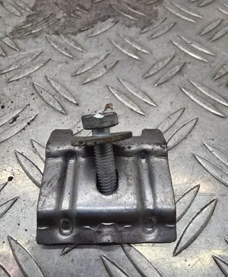 Volkswagen PASSAT B7 Battery bracket 1J0803219