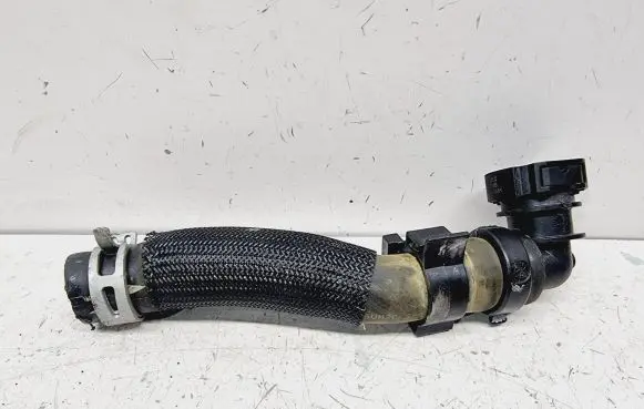Nissan Qashqai J12 Engine coolant pipe/hose 924006UM2C