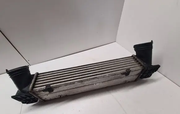 BMW 3 E90 E91 Intercooler radiator 7798788