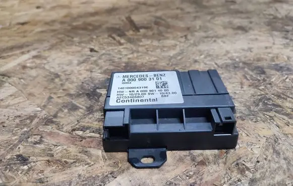Mercedes-Benz E W212 Fuel injection pump control unit/module A0009003101 A2C53406807 A0009014000