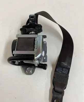 Jaguar XJ X351 Front seatbelt 620409200
