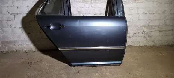 Volkswagen Phaeton Rear door