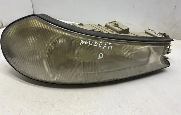 Ford Mondeo MK II Headlight/headlamp 1305235323