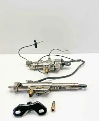 Mercedes-Benz SL R129 Convertible roof main ram cylinder A1298600435 A1298600335