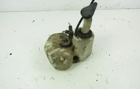 Volvo 940 Windshield washer fluid reservoir/tank 