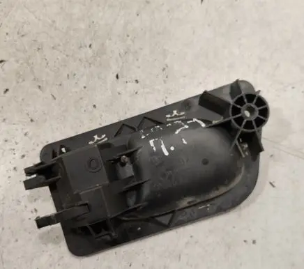 Renault Laguna I Front door interior handle 7700823286