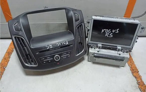 Ford Focus Radio/CD/DVD/GPS head unit F1BT18C815ZAP JM5T14G370HNC
